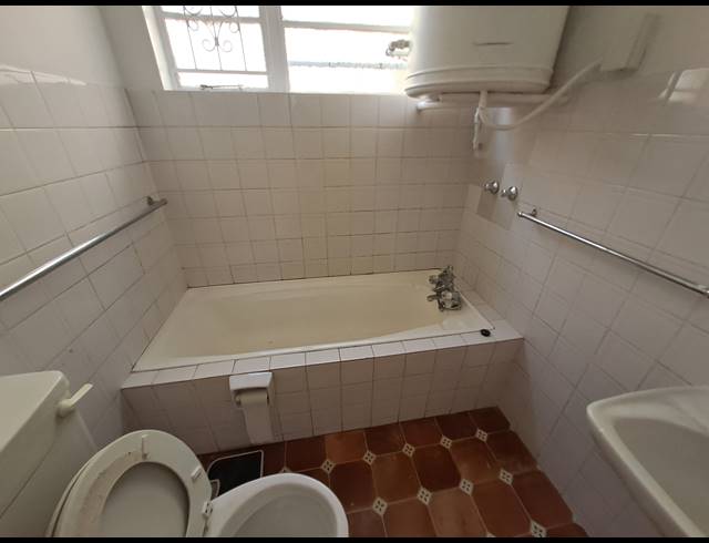 2 bed property to rent in WORCESTER CENTRAL